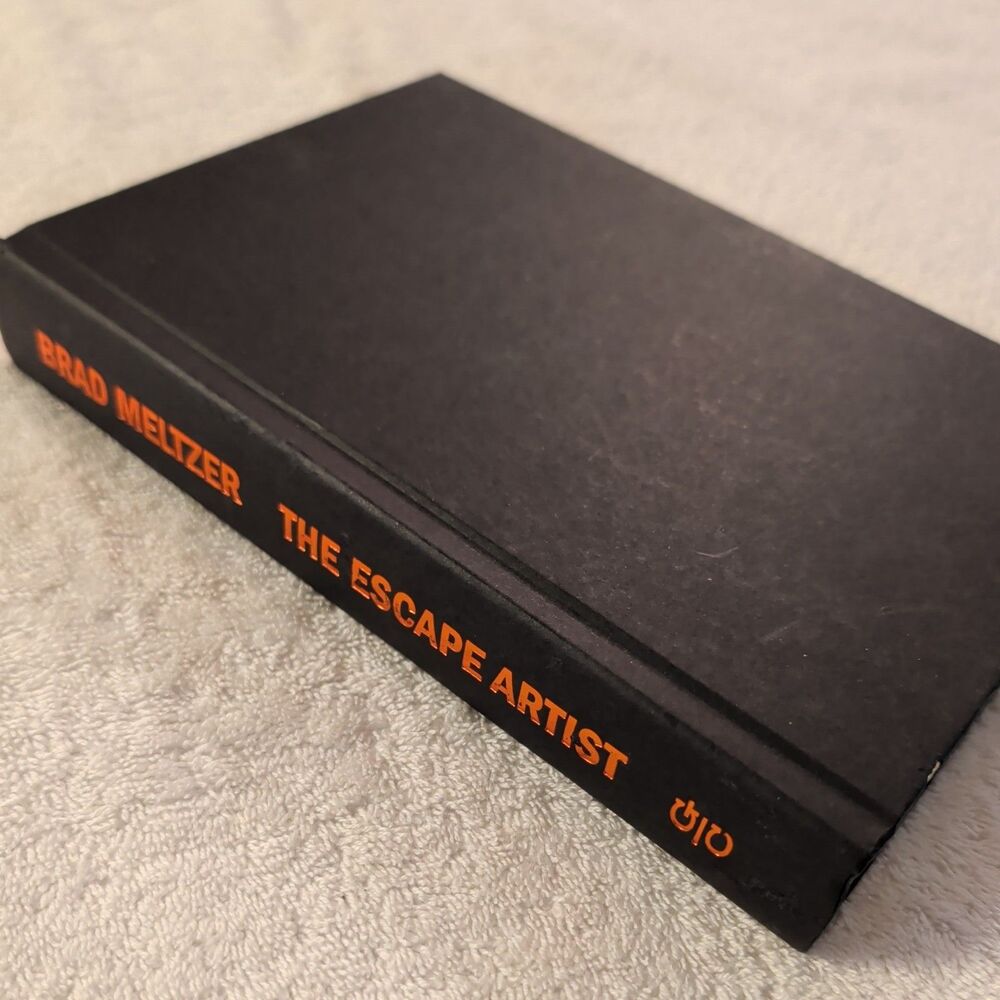 SIGNED The Escape Artist by Brad Meltzer 2018 First Edition Hardback BOOK DJ